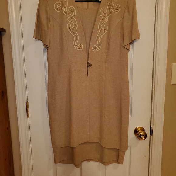 Dress - Picture 2 of 5